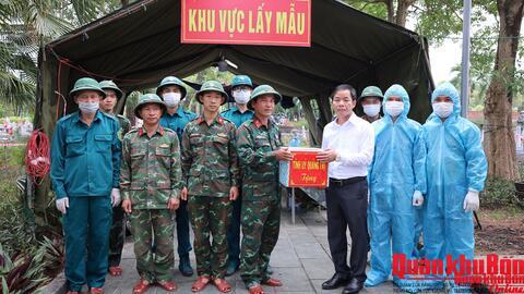 Kiểm tra, động viên lực lượng thực hiện nhiệm vụ lấy mẫu, số hóa thông tin và bàn giao mẫu hài cốt liệt sĩ