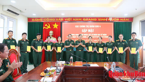 Cục Chính trị Quân khu 4 gặp mặt thương binh, thân nhân liệt sĩ