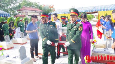 Xã Hiếu Giang, tỉnh Quảng Trị truy điệu, an táng 2 hài cốt liệt sĩ