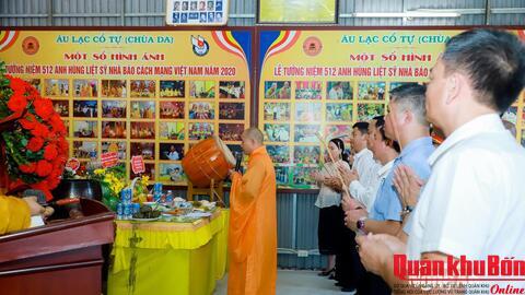 Ban Chấp hành Hội Nhà báo Nghệ An dâng hương tưởng niệm các Anh hùng liệt sĩ là nhà báo cách mạng Việt Nam