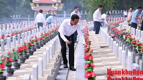 Vẹn tròn đạo lý, thắm nghĩa tri ân