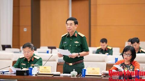 Ủy ban Thường vụ Quốc hội cho ý kiến về dự án Luật sửa đổi, bổ sung một số điều của 9 luật về quân sự, quốc phòng