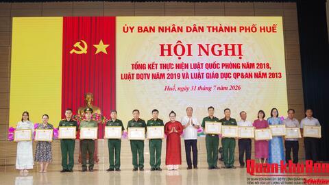 Thành phố Huế tổng kết thi hành 3 luật về quốc phòng, quân sự