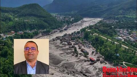 Lũ lụt kinh hoàng ở Nepal: Người hùng cứu sống 1.643 học sinh