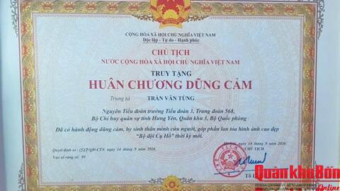 Chủ tịch nước truy tặng Huân chương Dũng cảm đối với Trung tá Trần Văn Tùng
