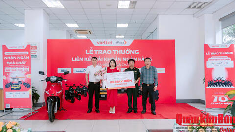 Viettel Nghệ An trao thưởng xe máy điện cho khách hàng ePasss: Khẳng định nỗ lực kiến tạo hệ sinh thái số vì khách hàng