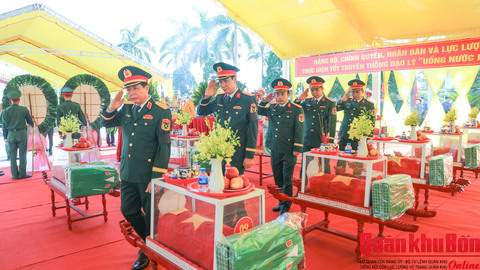 Quảng Trị: Truy điệu, an táng 30 hài cốt liệt sĩ được quy tập tại phường Quảng Trị