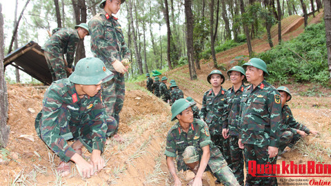 ​​​​​​​Quân khu 4: Chủ động, chuẩn bị chu đáo diễn tập tác chiến phòng thủ