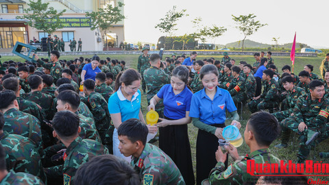 Sư đoàn 324, Quân khu 4: Sôi nổi chương trình “Tiếp sức thao trường”