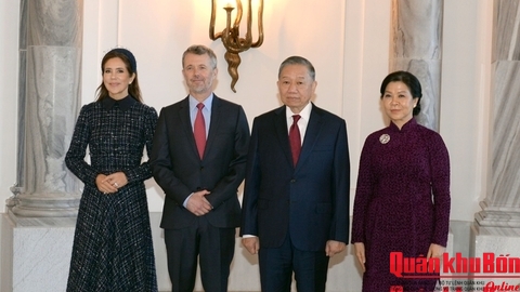 Tổng Bí thư, Chủ tịch nước Tô Lâm và phu nhân hội kiến Nhà vua Frederik X và Hoàng hậu Đan Mạch