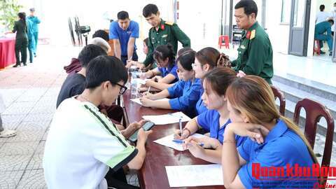 Hội đồng Nghĩa vụ quân sự xã Hoằng Hóa, tỉnh Thanh Hóa tổ chức khám sơ tuyển nghĩa vụ quân sự năm 2027
