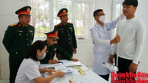 Những lý do chính đáng được vắng mặt khám sức khỏe nghĩa vụ quân sự