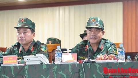Trung tướng Nguyễn Bá Lực kiểm tra diễn tập Khu vực phòng thủ tỉnh Hà Tĩnh