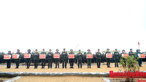 Hà Tĩnh tổ chức thành công diễn tập thực binh