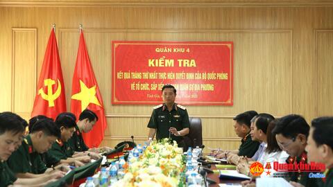 Trung tướng Hà Thọ Bình, Tư lệnh Quân khu 4 kiểm tra cơ quan quân sự địa phương tại Thanh Hóa