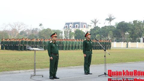 Cơ quan Quân khu 4 tổ chức chào cờ quý II năm 2026