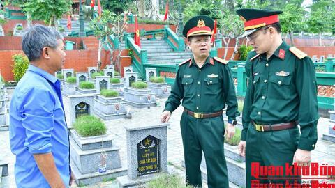 Khảo sát, chuẩn bị lấy mẫu ADN xác định danh tính hài cốt liệt sĩ tại Nghĩa trang liệt sĩ xã Vạn An