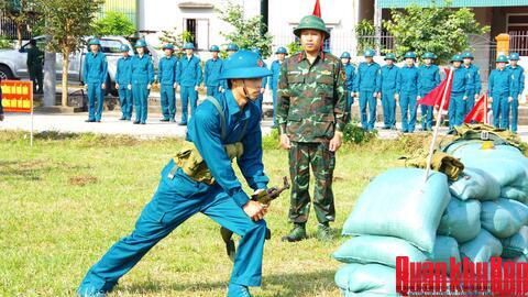 Khi “chính quy” về xã