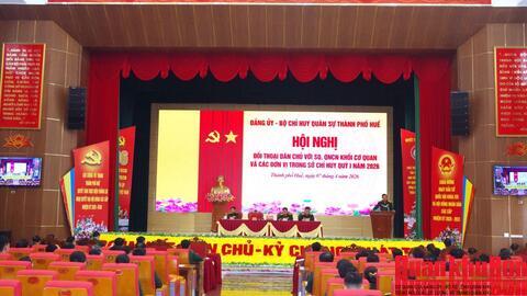 Bộ Chỉ huy Quân sự thành phố Huế đối thoại dân chủ