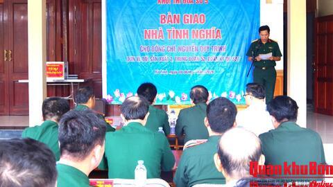 Quân khu 4: Khối thi đua số 5 bàn giao Nhà tình nghĩa tặng quân nhân có hoàn cảnh khó khăn