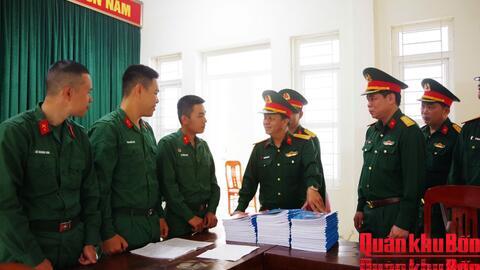 Quân khu 4 kiểm tra huấn luyện tại Sư đoàn 341