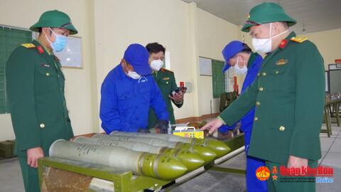 Viện Y học dự phòng Quân đội quan trắc môi trường lao động và khám bệnh nghề nghiệp tại Kho K3
