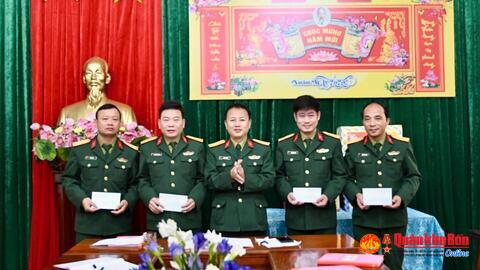 Báo Quân khu 4 biểu dương, khen thưởng thành tích tại Giải Búa liềm vàng toàn quốc lần thứ IX