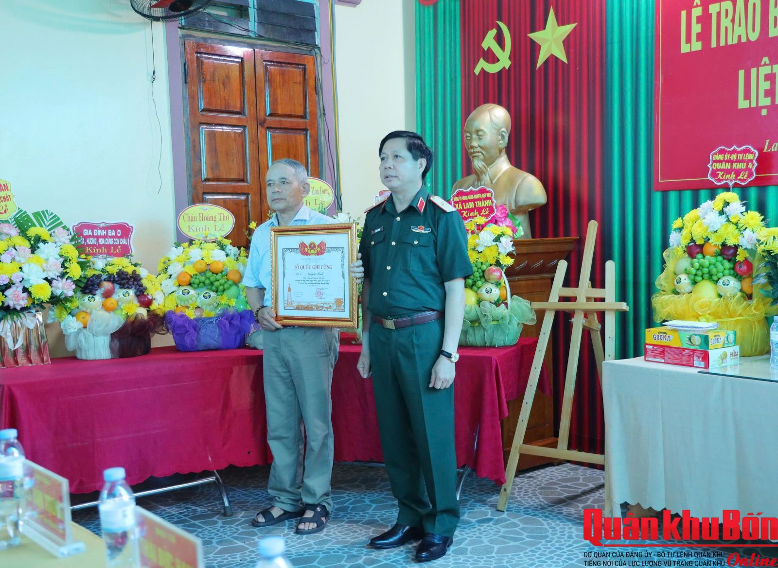 Nghệ An: Trao Bằng Tổ quốc ghi công cho thân nhân Liệt sĩ Nguyễn Hinh