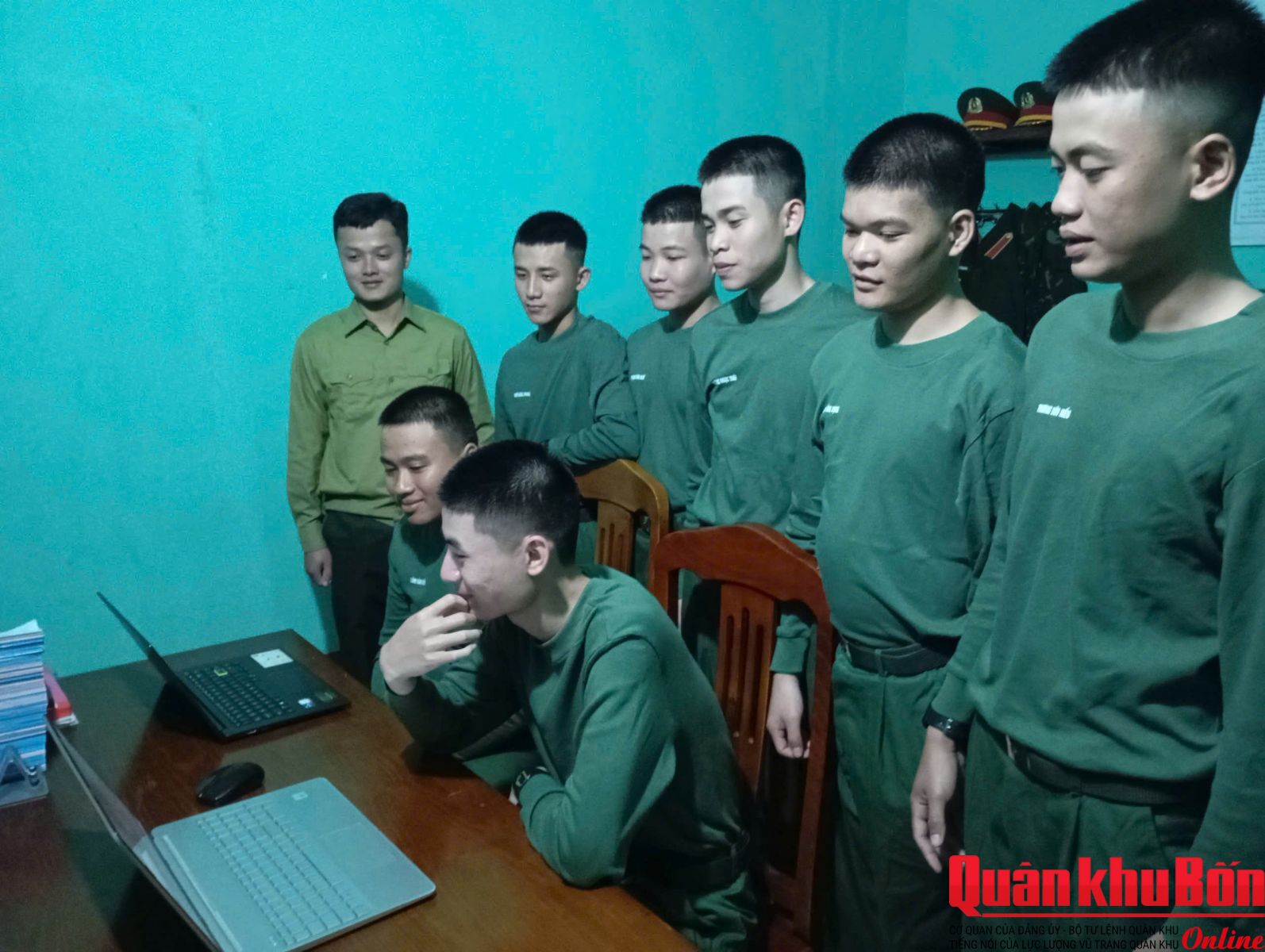 Giúp chiến sĩ mới tự tin trong “ngôi nhà mới”