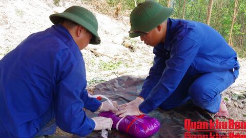 Sư đoàn 968 (Quân khu 4) quy tập 1 hài cốt liệt sĩ trong hầm chiến đấu