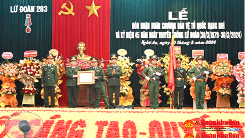 Đoàn kết, sáng tạo, tự lực, tự cường, dũng cảm, quyết thắng, bảo vệ vững chắc bầu trời