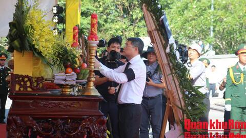 Thủ tướng Chính phủ Lê Minh Hưng dự Lễ truy điệu và an táng hài cốt liệt sĩ tại tỉnh Quảng Trị