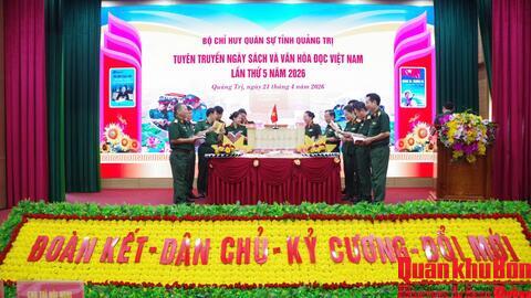 Bộ CHQS tỉnh Quảng Trị tuyên truyền Ngày Sách và Văn hóa đọc Việt Nam