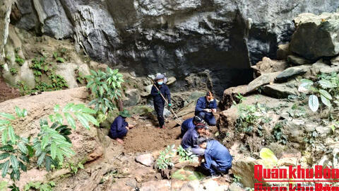 Đội Quy tập hài cốt liệt sĩ Bộ CHQS Hà Tĩnh: Tìm kiếm được 8 hài cốt liệt sĩ tại Lào