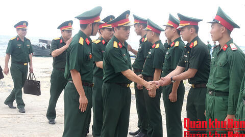 Quân khu 4 kiểm tra công tác an toàn, vệ sinh lao động và phòng chống cháy nổ tại Bộ CHQS tỉnh Thanh Hóa