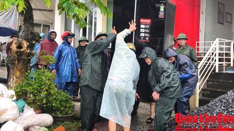 Bộ Chỉ huy Quân sự tỉnh Quảng Trị triển khai lực lượng ứng cứu dân trong mưa lũ