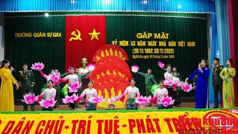 Trường Quân sự Quân khu 4 gặp mặt kỷ niệm 43 năm Ngày Nhà giáo Việt Nam