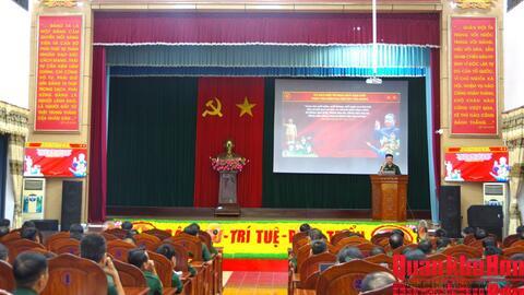 Đội tuyển Báo cáo viên Quân khu 4 báo cáo thực tế trước hội thi toàn quân
