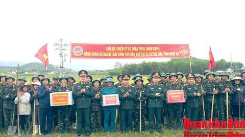 Cục Chính trị Quân khu 4 kiểm tra, động viên cán bộ, chiến sĩ Lữ đoàn Pháo binh 16 làm công tác dân vận