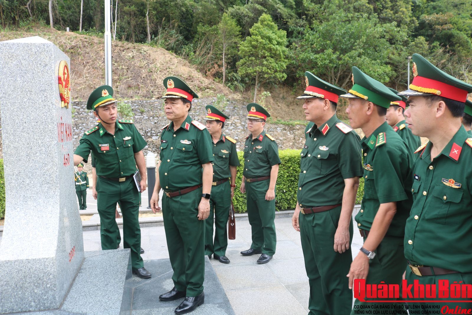 Quân khu 4 sẵn sàng cho Giao lưu hữu nghị Quốc phòng biên giới Việt Nam - Lào lần thứ ba