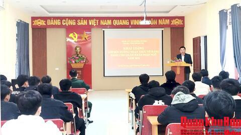 Xã Tương Dương (tỉnh Nghệ An): Bồi dưỡng nhận thức về Đảng cho thanh niên chuẩn bị nhập ngũ năm 2026
