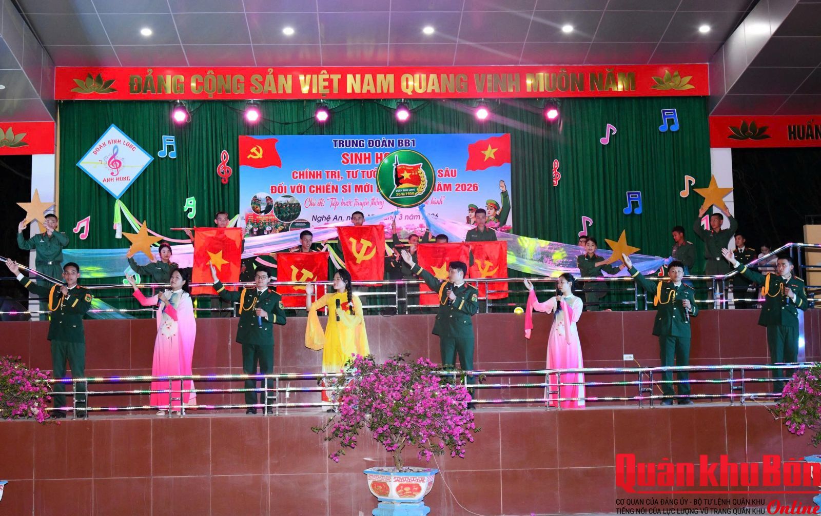 Trung đoàn 1 (Sư đoàn 324, Quân khu 4) tổ chức sinh hoạt chính trị, tư tưởng chuyên sâu cho chiến sĩ mới năm 2026