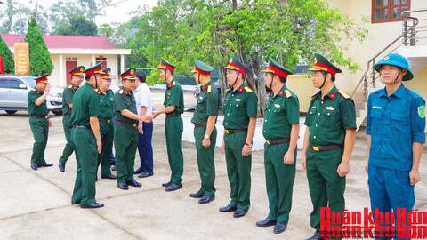 Quân khu 4 kiểm tra thực hiện nhiệm vụ tại Bộ Chỉ huy Quân sự tỉnh Thanh Hóa