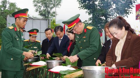 Sư đoàn 968 chung tay mang Tết ấm đến người nghèo