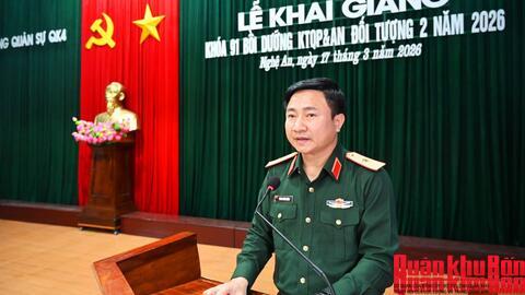 Thiếu tướng Đoàn Xuân Bường, Chính ủy Quân khu 4 dự Lễ khai giảng lớp bồi dưỡng kiến thức quốc phòng và an ninh