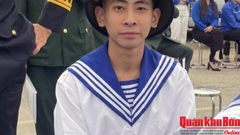 Gác nỗi buồn riêng lên đường nhập ngũ