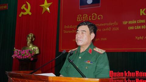 Tập huấn công tác Quốc phòng, Quân sự địa phương cho cán bộ Quân đội Lào.