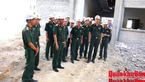 Tư lệnh Quân khu 4 kiểm tra dự án Bệnh viện Quân y 4 (Cơ sở 2) tại Quảng Trị