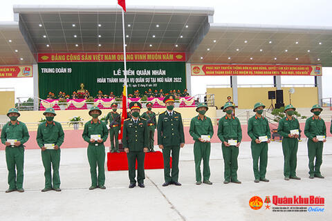 Trung đoàn 19, Sư đoàn 968 tiễn quân nhân hoàn thành nghĩa vụ quân sự tại ngũ năm 2022