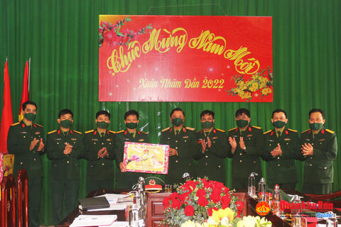 Thiếu tướng Hà Thọ Bình kiểm tra, chúc Tết tại tỉnh Thanh Hóa